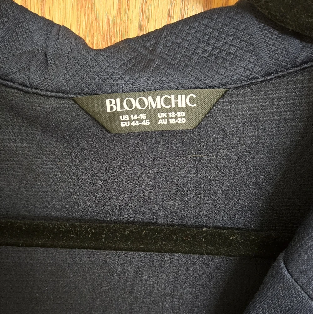 Dark Navy Knit Blazer with Single Button - Picture 3 of 4